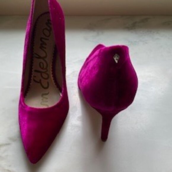 Sam Edelman Fuchsia Velvet Heels, Size 9.5 - Picture 3 of 4